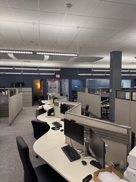 More Photos Of 109 Pheasant Run, Newtown Manufacturing For Sale