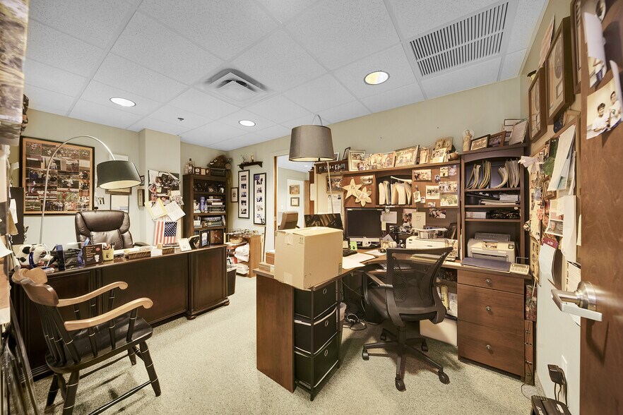 More Photos Of 350 N Pine Island Rd, Plantation Medical For Lease