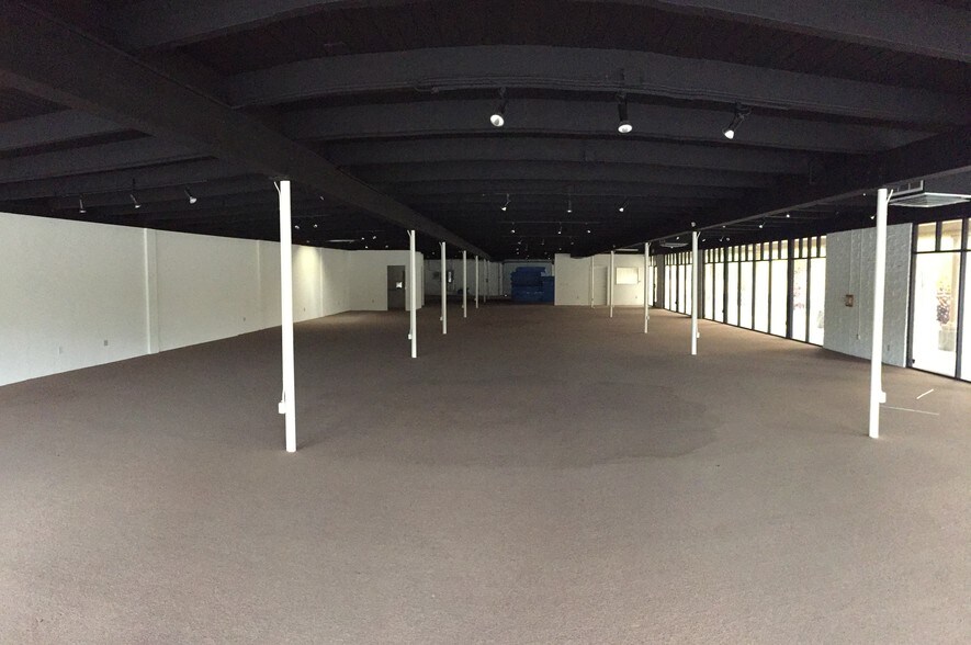 2355 2375 Athens Ave Redding Ca 96001 Retail For Lease