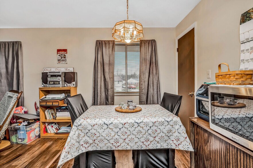 More Photos Of 1124 Case Ct, Miamisburg Apartments For Sale