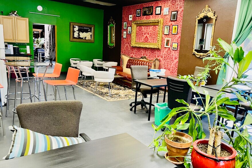 More Photos Of 826 S Victory Blvd, Burbank Coworking Space