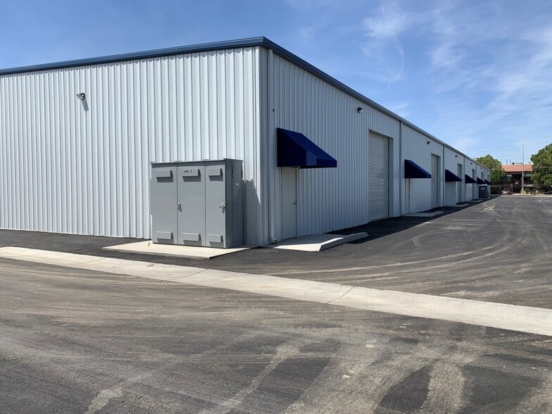 More Photos Of 3805 Gilmore Ave, Bakersfield Unknown For Lease