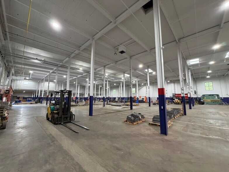 More Photos Of 315 E Main St, Elkin Industrial For Sale
