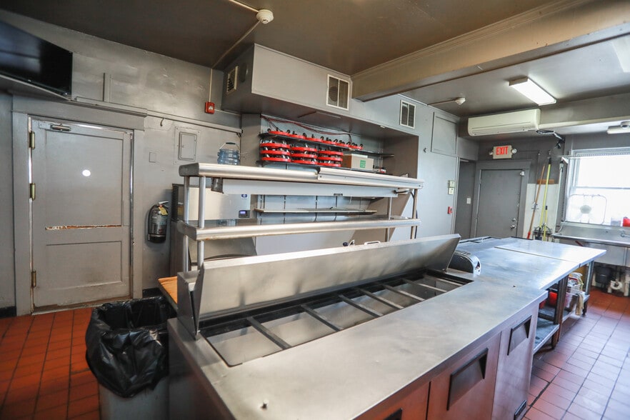 More Photos Of 501 Broad St, Emmaus Storefront Retail Residential For Sale