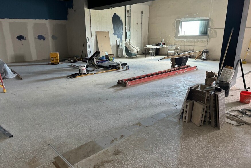 More Photos Of Km 0.2 Carr 887, Carolina Warehouse For Sale