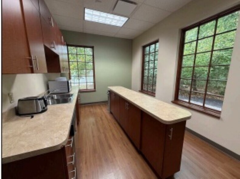 More Photos Of 1771 Indian Wood Cir, Maumee Office For Sale