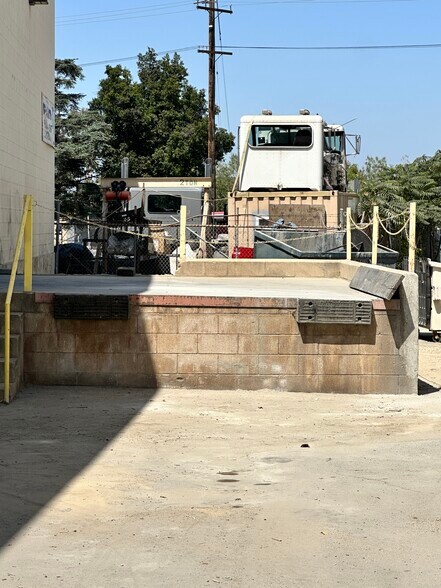 More Photos Of 2875 Orange Olive Rd, Orange Manufacturing For Lease