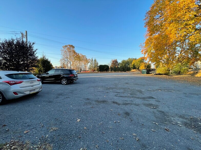 More Photos Of 298 Old Bowers Rd, Mertztown Restaurant For Sale