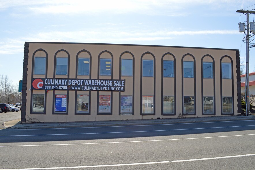 Primary Photo Of 233 W Route 59, Nanuet Storefront For Lease
