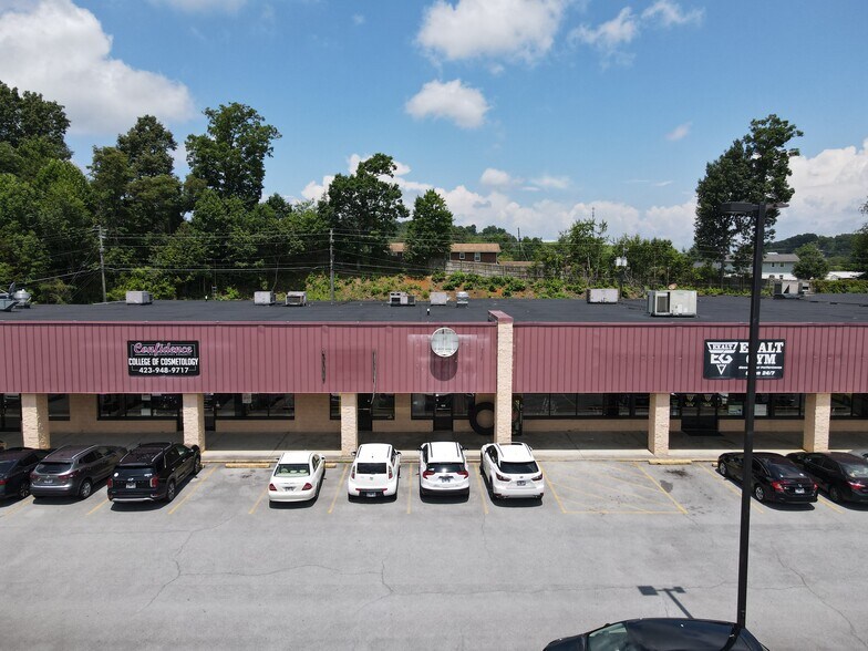 More Photos Of 5674 Highway 11 E, Piney Flats Unknown For Lease