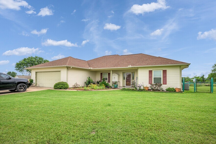 More Photos Of 305 O Malley Rd, Brenham Land For Sale