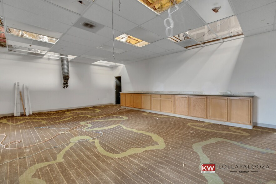 More Photos Of 400-410 S Irwindale Ave, Azusa Warehouse For Lease