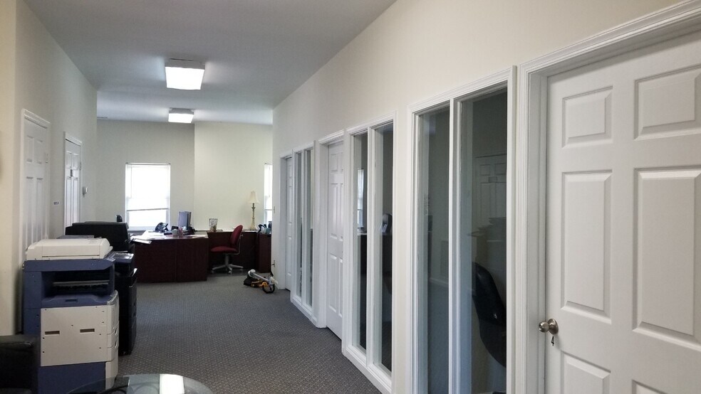 More Photos Of 4200 Evergreen Ln, Annandale Medical For Sale