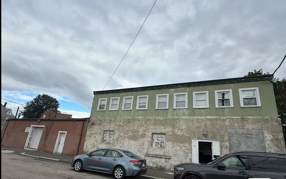 More Photos Of 42-52 Federal ave, Quincy Manufacturing For Sale