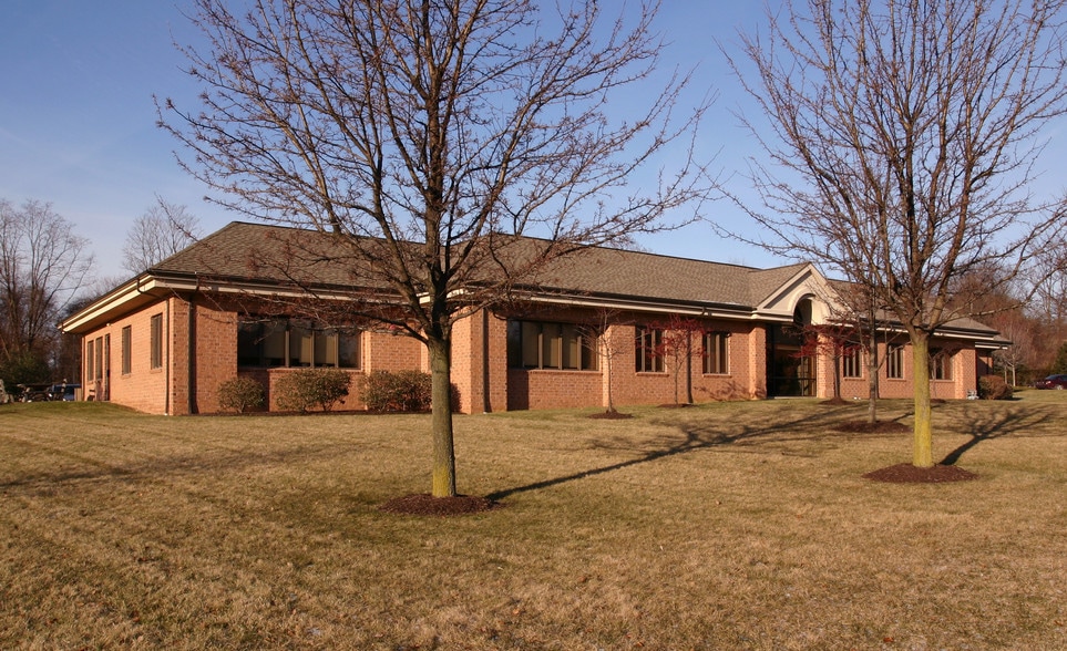 More Photos Of 59 General Warren Blvd, Malvern Medical For Lease