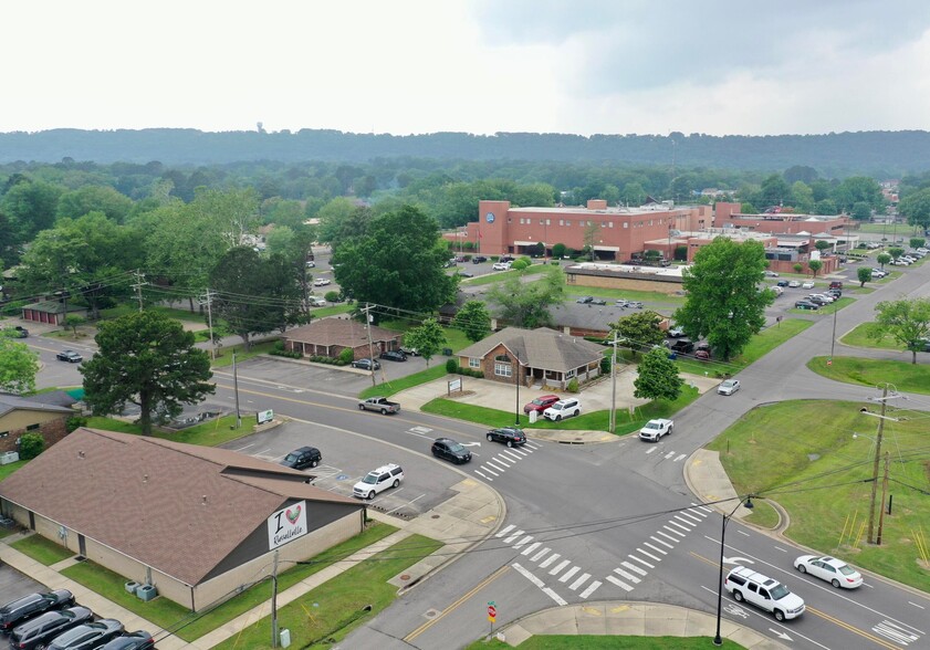 Primary Photo Of 220 N Phoenix Ave, Russellville Medical For Sale