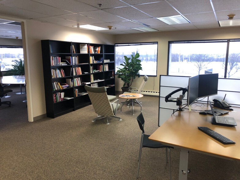 More Photos Of 1300 Greenbrook Blvd, Hanover Park Office For Sale