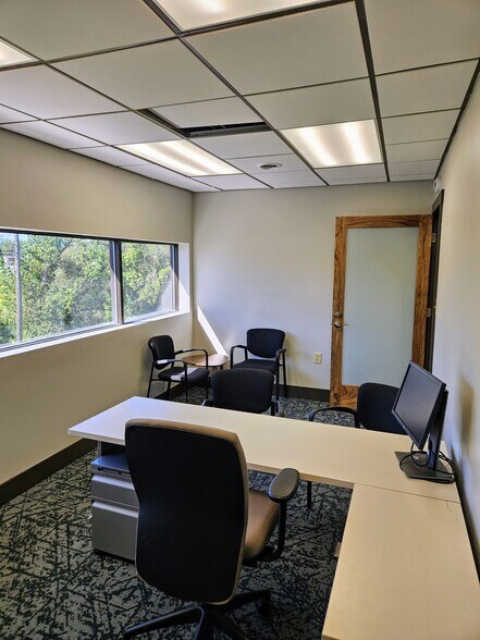 More Photos Of 6455 Lake Ave, Orchard Park Office For Sale