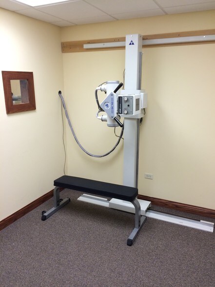 More Photos Of 1601 E Main St, St Charles Office For Lease