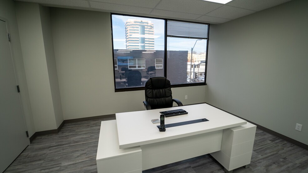 More Photos Of 4700 Belleview Ave, Kansas City Office For Lease
