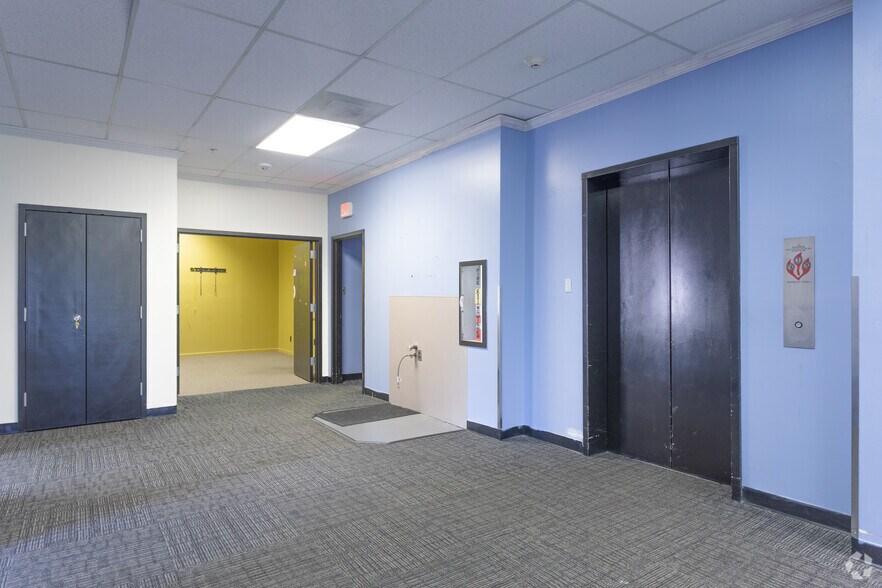 More Photos Of 4801 Forbes Blvd, Lanham Office For Sale