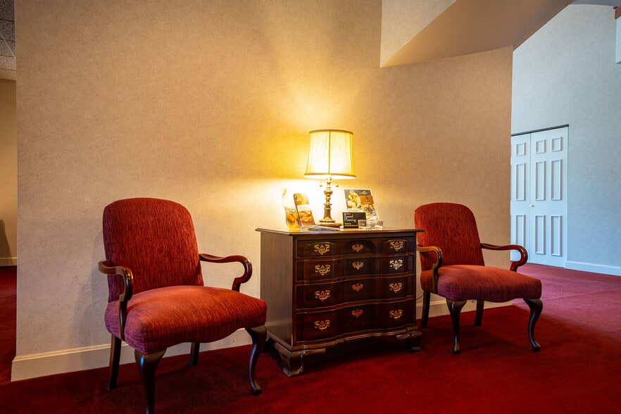 More Photos Of 2990 Bethel Rd, Columbus Funeral Home For Sale