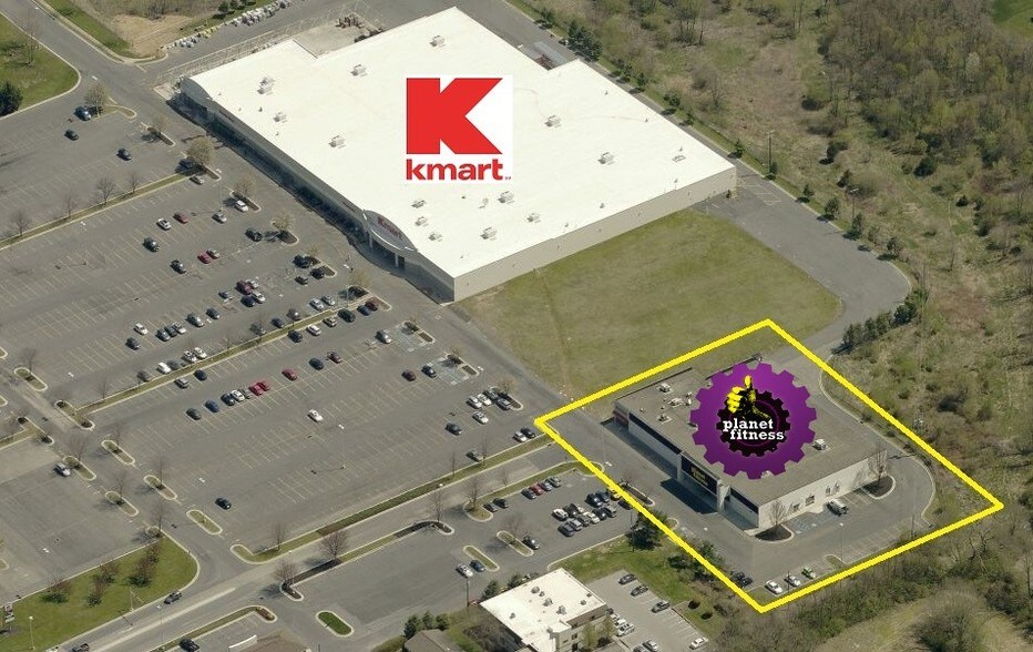 More Photos Of 1186 Walnut Bottom Rd, Carlisle Freestanding For Sale