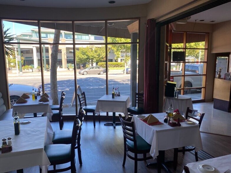 More Photos Of 1075-1077 El Camino Real, Menlo Park Restaurant For Sale