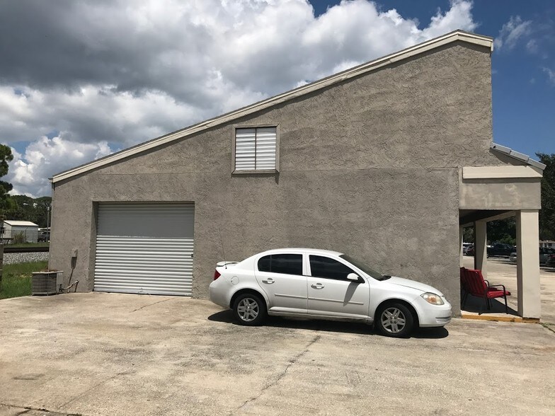 More Photos Of 4400 S Hopkins Ave, Titusville Showroom For Sale