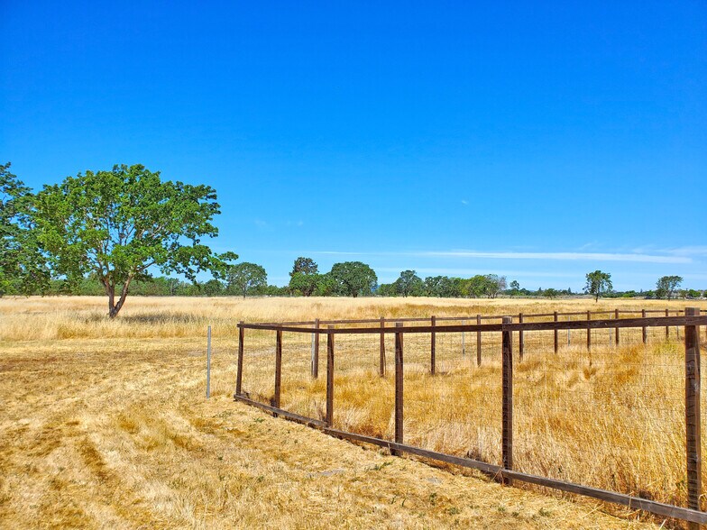 More Photos Of 4001 Coral Sea Ave, Santa Rosa Land For Sale