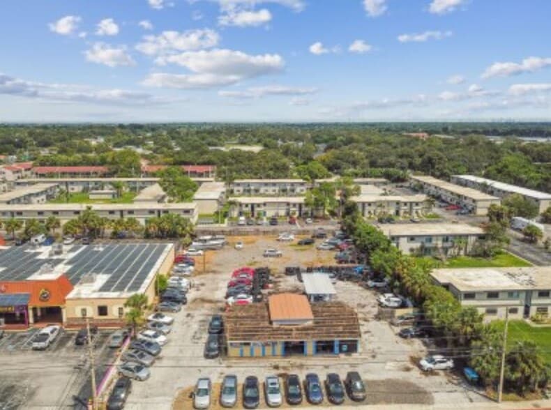 More Photos Of 5201 66th St, Saint Petersburg Auto Repair For Sale