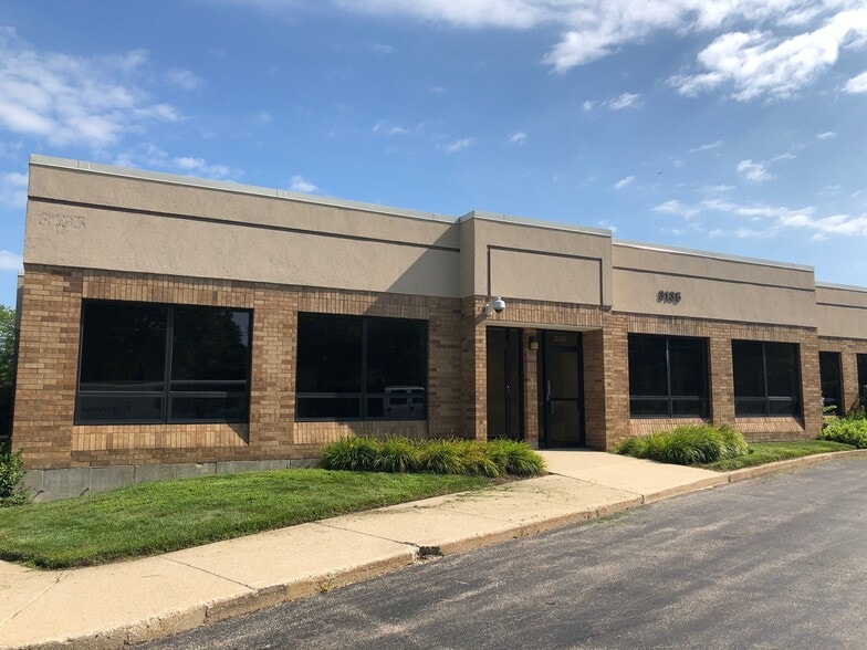 More Photos Of 3115 N Wilke Rd, Arlington Heights Medical For Sale
