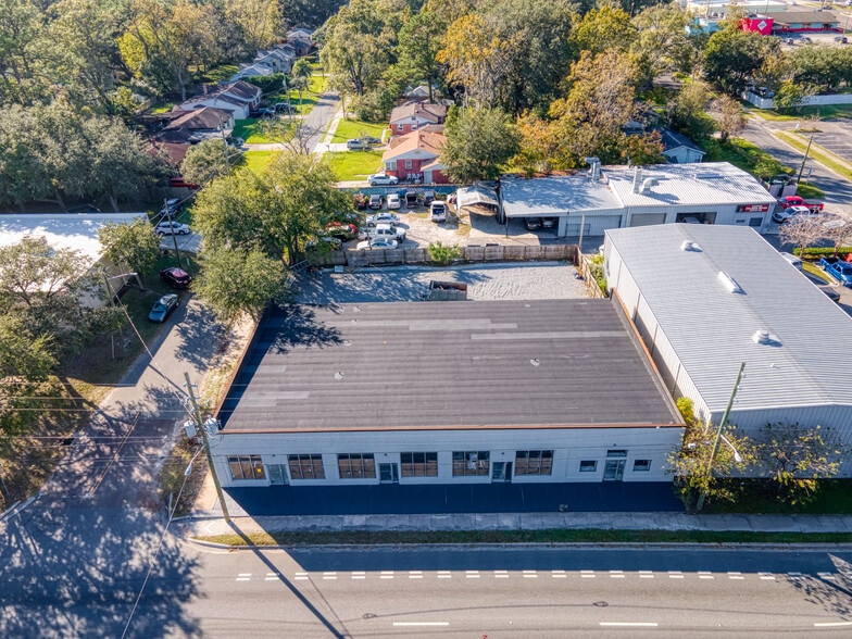 More Photos Of 1044-1050 Cassat Ave, Jacksonville Storefront For Sale