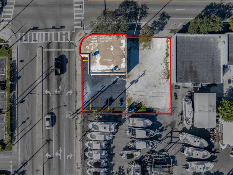 More Photos Of 12501-12505 NW 7th Ave, North Miami Storefront For Lease