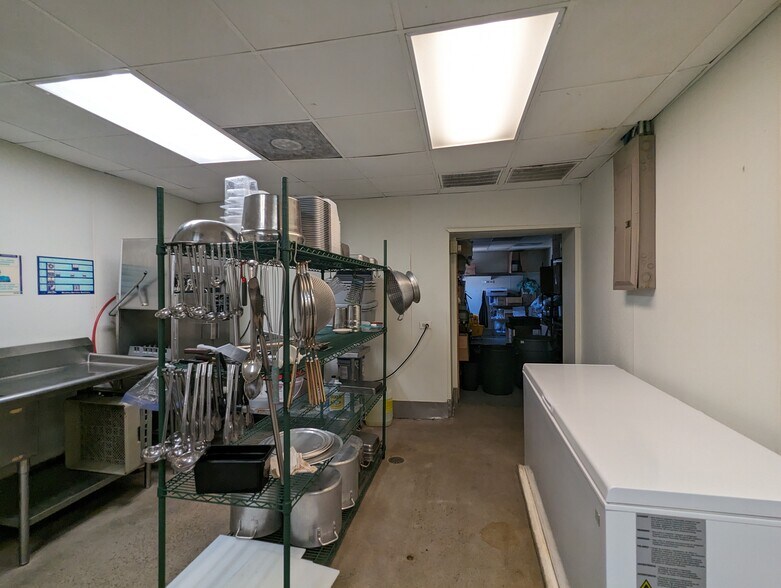 More Photos Of 11261 Highway 12, Orange Freestanding For Sale