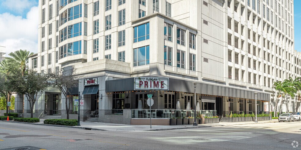 More Photos Of 401 E las olas Blvd, Fort Lauderdale Office For Lease