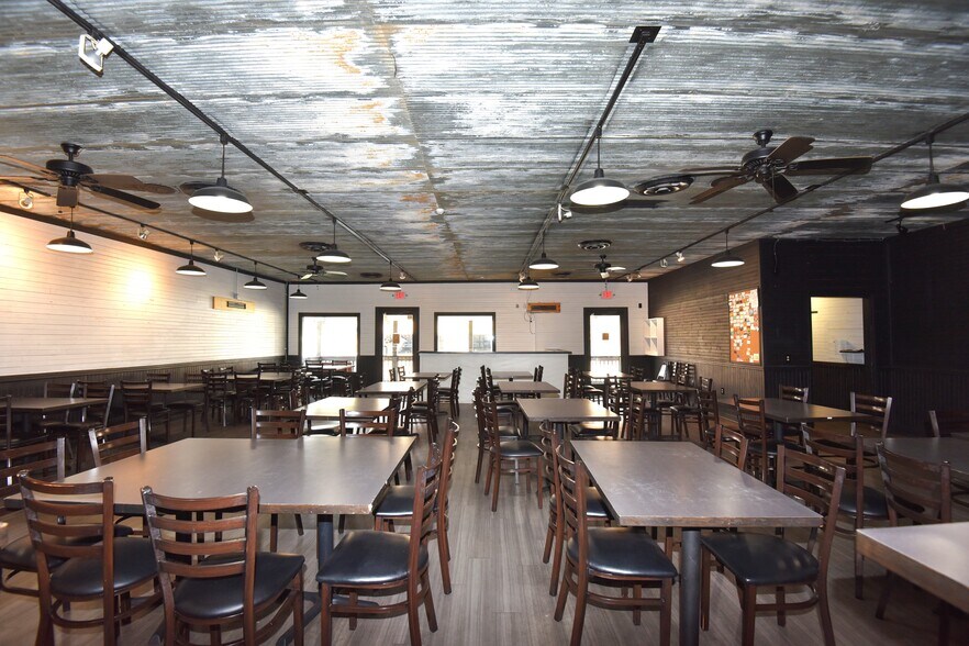 More Photos Of 115 and 117 Main st, Faith Restaurant For Sale