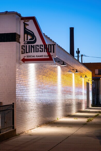 More Photos Of 1300 Mactavish Ave, Richmond Freestanding For Lease