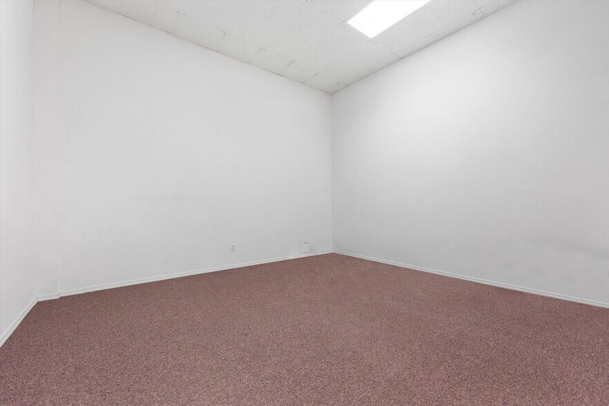 More Photos Of 6701 Niles St, Bakersfield Daycare Center For Sale