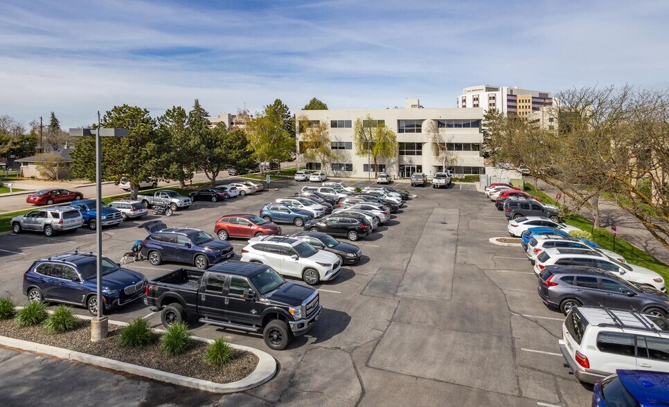 More Photos Of 1000 N Curtis Rd, Boise Medical For Sale