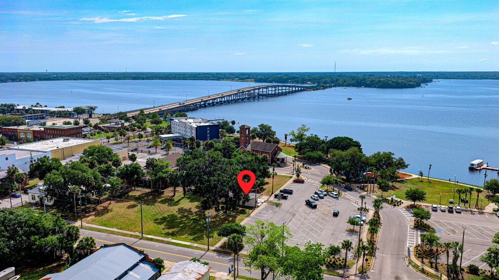 More Photos Of 203 Laurel St, Palatka Office For Sale