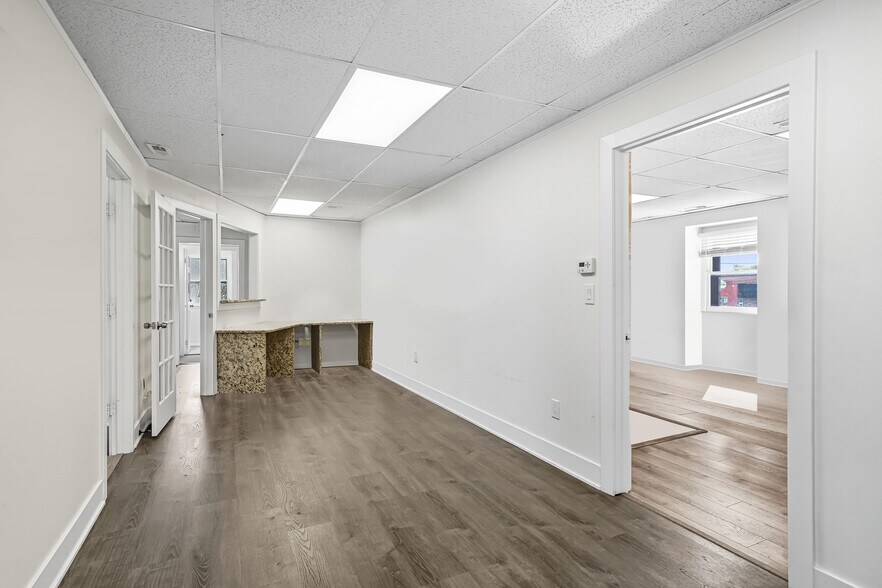 More Photos Of 2605 US 130, Cinnaminson Office For Lease