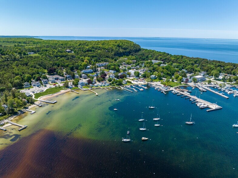 More Photos Of 4113 Main St, Fish Creek Storefront Retail Residential For Sale