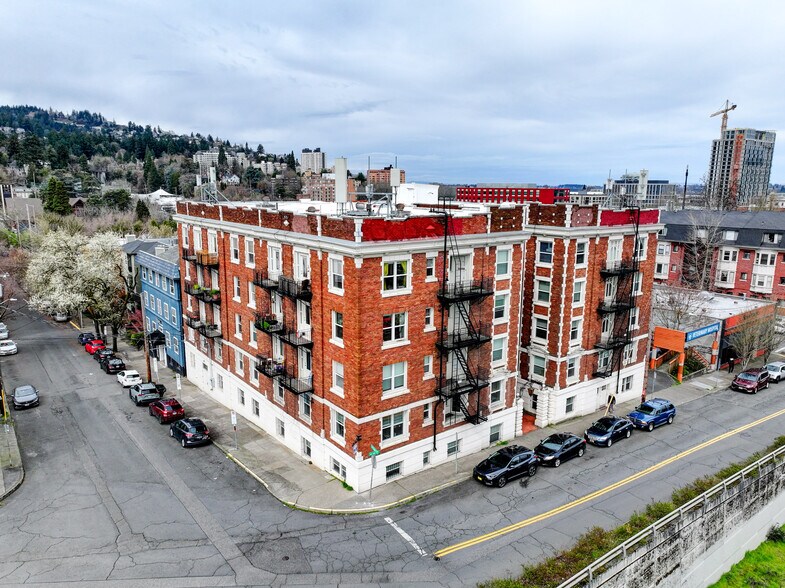 More Photos Of 1429 SW 14th Ave, Portland Apartments For Sale