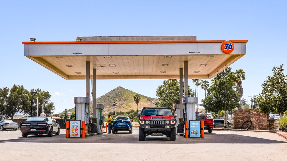 More Photos Of 1488 6th St, Norco Service Station For Sale