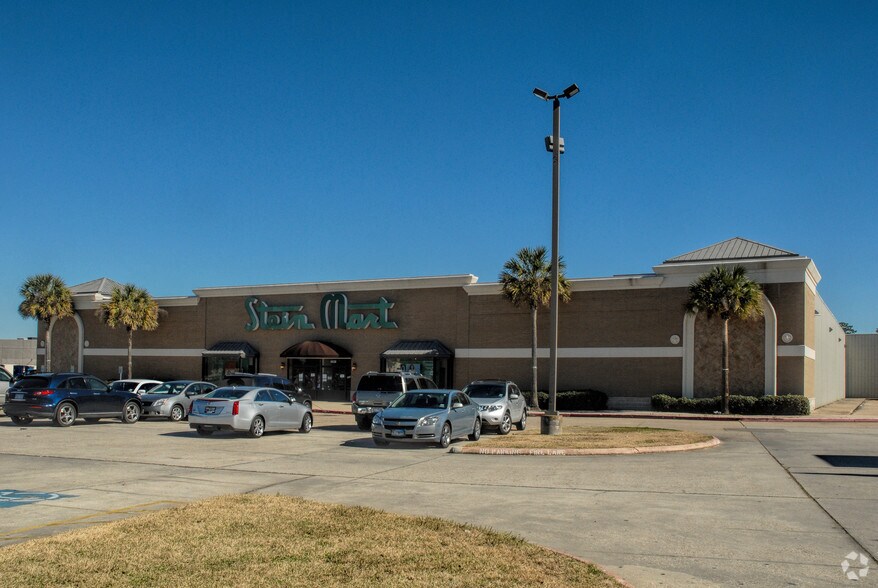 More Photos Of 4410-4438 Dowlen Rd, Beaumont Unknown For Lease