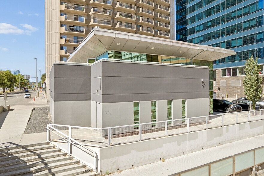 More Photos Of 902 9th Ave SW, Calgary Medical For Sale