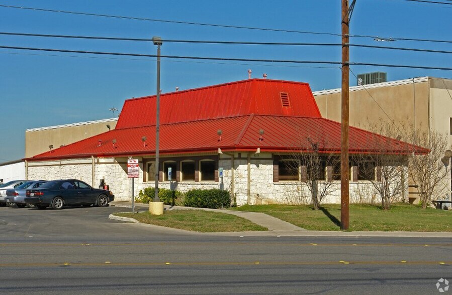 Primary Photo Of 4250 Fredericksburg Rd, San Antonio Fast Food For Sale