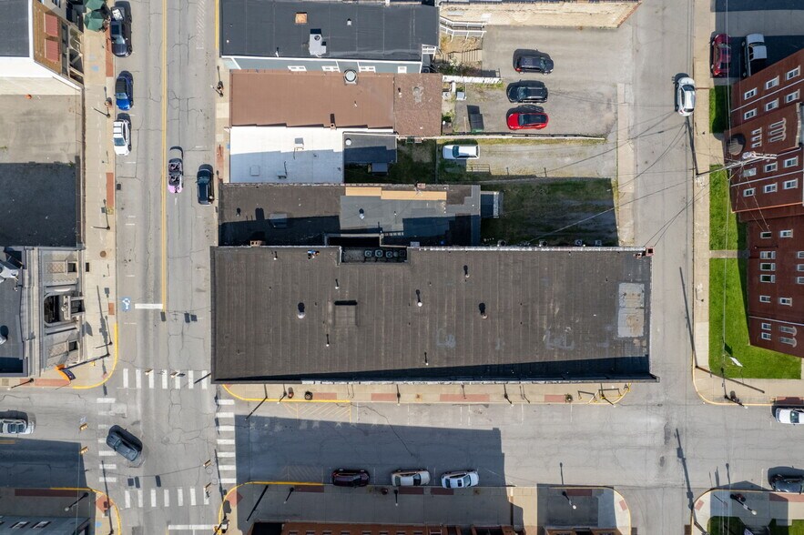 More Photos Of 433-435 Lawrence Ave, Ellwood City Storefront Retail Residential For Lease