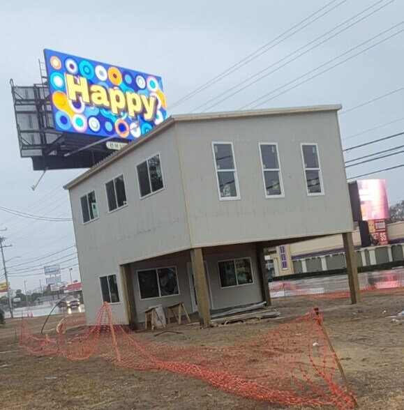 Primary Photo Of 723 30th Ave S, Atlantic Beach Storefront Retail Residential For Lease